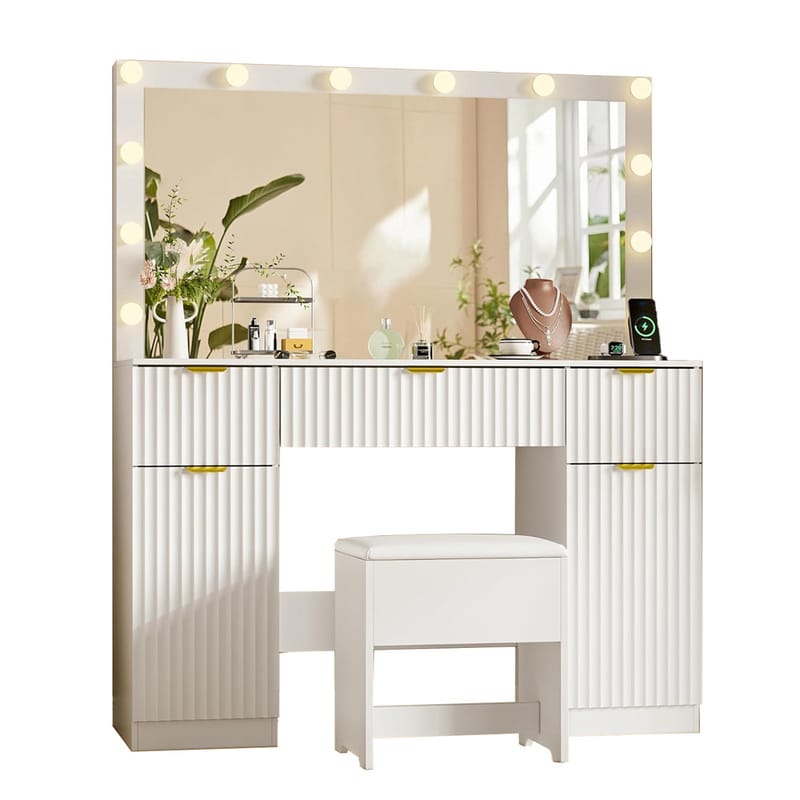 CZ2611024 Dresser